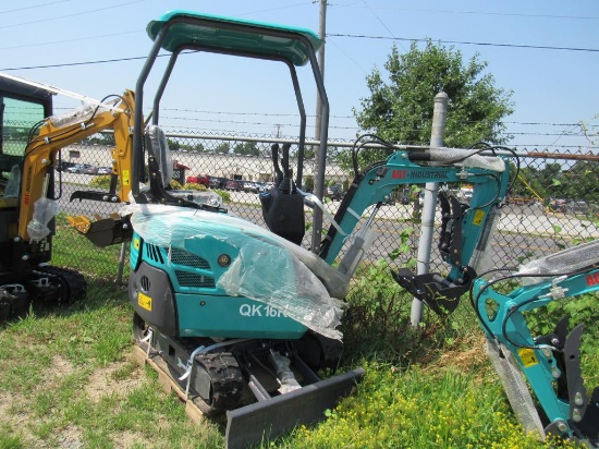 AGT Q16R Excavator
