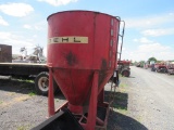 Gehl Mixer Bin