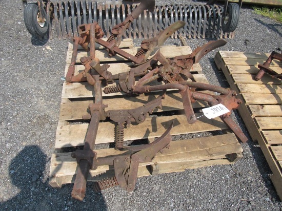 IH Cultivator