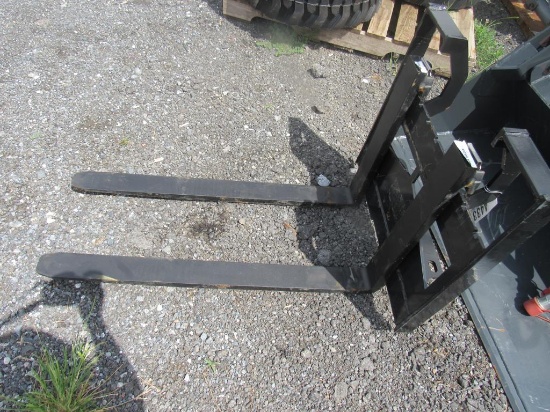 Dingo Pallet Forks