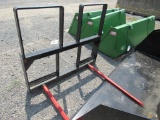 Kivel Dual Prong Bale Spear
