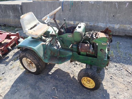 JD 140 Riding mower