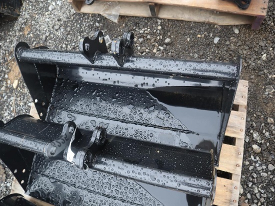 Miva Mini Excavator 32" Bucket