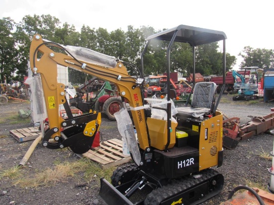 AGT H12R Excavator w/Canopy