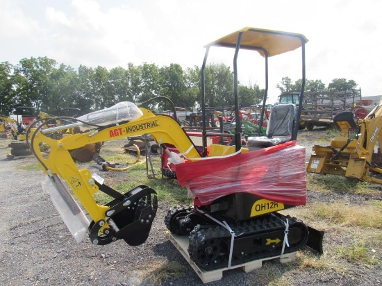 AGT QS12R Excavator