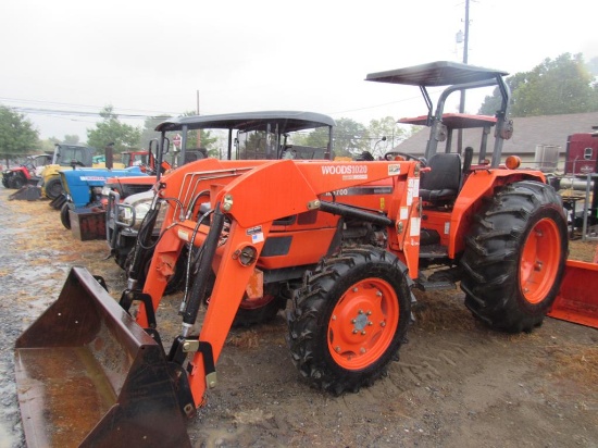 Kubota M5700 Tractor