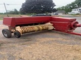New Holland 315 Baler