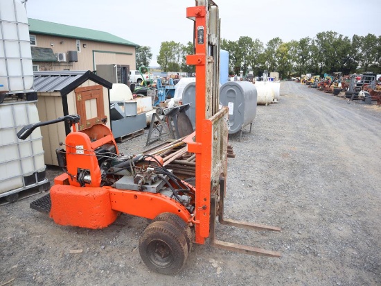 Lull L812 Forklift