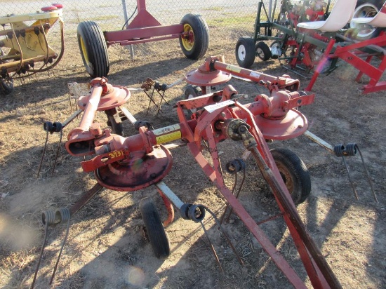 Kuhn GF440T Tedder