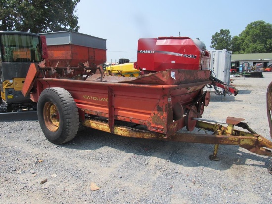 New Holland 512 Manure Spreader