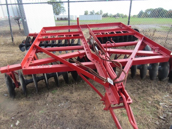 International Harvestor 370 Disc