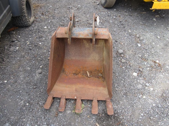 24" Backhoe Bucket