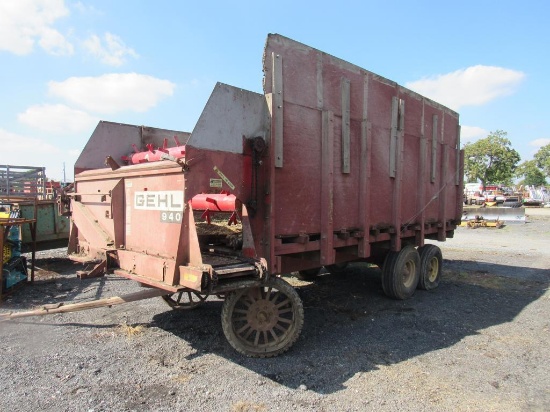 Gehl 940 Forage Wagon