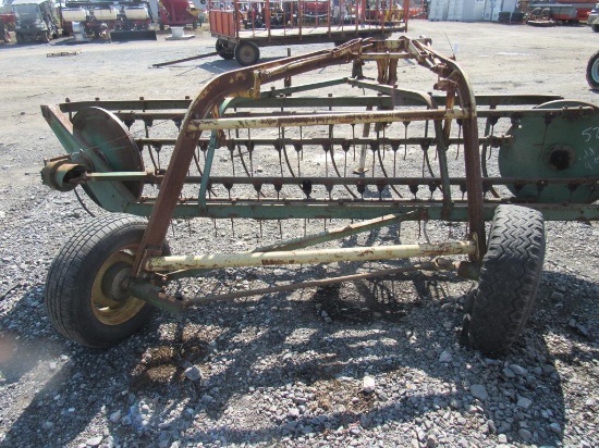 John Deere 640 Hay Rake