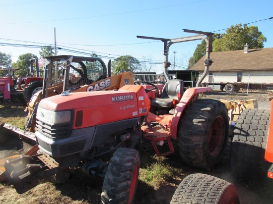 Kubota L4400 Tractor
