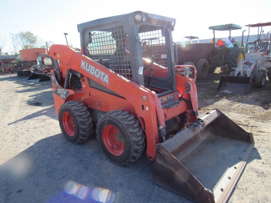 Kubota SSV65 Skis Steer Loader