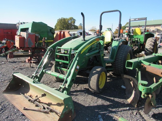 John Deere 4120 Tractor Loader Backhoe
