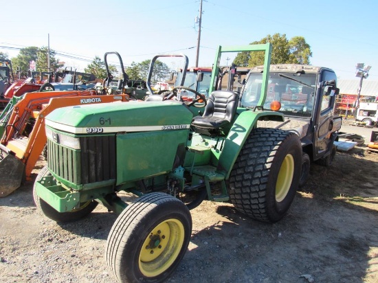 John Deere 990 Tractor