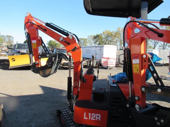 AGT L12R Mini Excavator