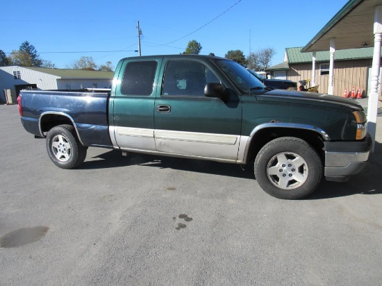 2005 Chevy 1500 Silverado Truck w/Title Delay