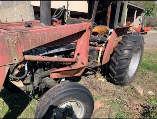 Case International Harvestor 485 Tractor