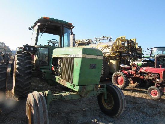 John Deere 4040 Tractor