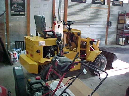 Articulating 4x4 Loader
