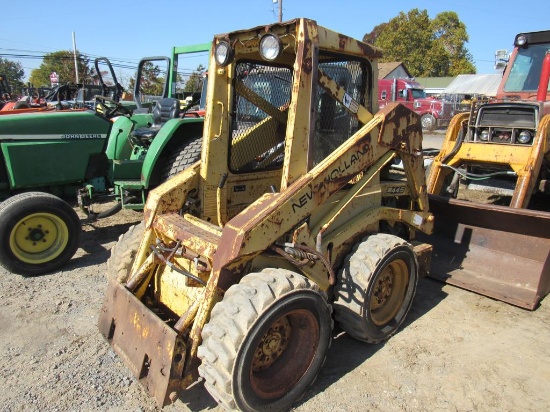 New Holland 445 Skidloader