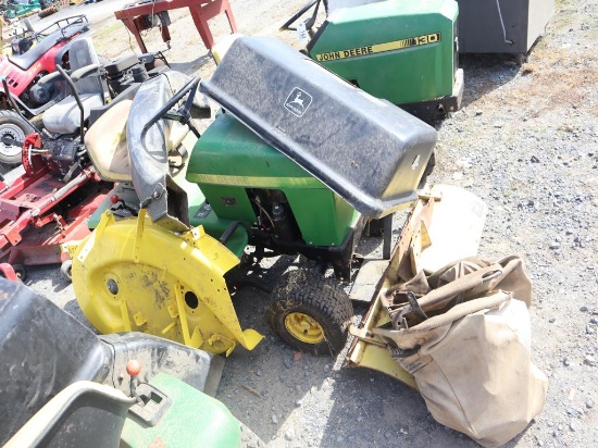 John Deere 111 Riding Mower