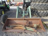 John Deere 148 Loader