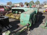 John Deere 338 Baler