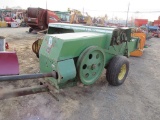 John Deere 336 Baler