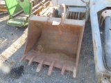 32in Backhoe Bucket