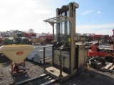 Crown 30SP42TT Electric Forklift