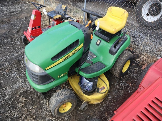 John Deere LA115 Tractor