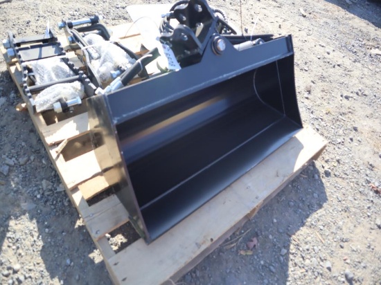 MIVA 32" Tilting Bucket