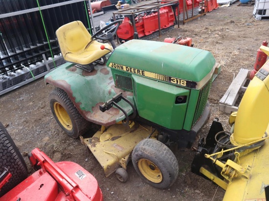 John Deere 318 Riding Mower
