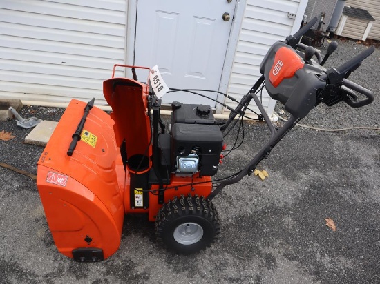 Husqvarna ST227 Snowblower