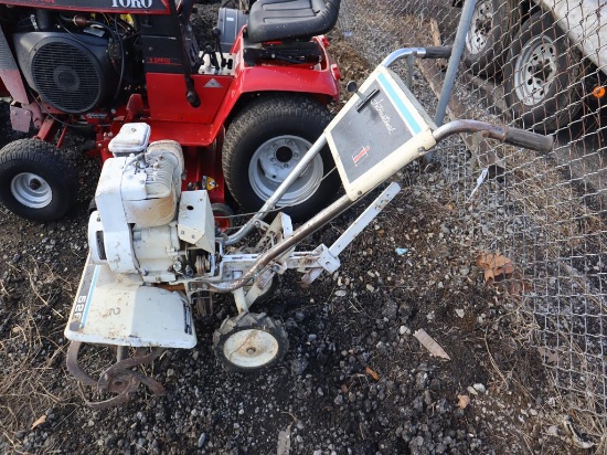 International 526 Garden Tiller
