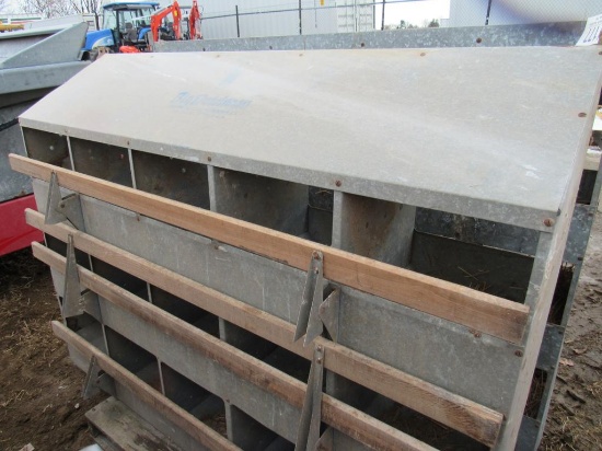 Big Dutchman Nesting Box