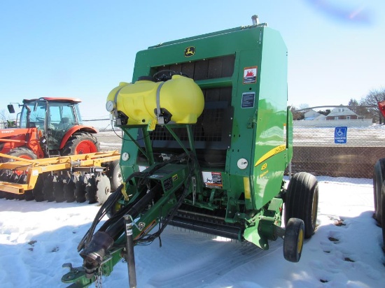 John Deere 459 Round Baler