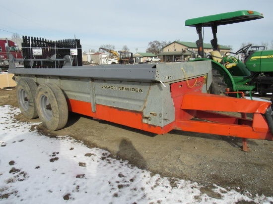 Avco New Idea 353 Manure Spreader
