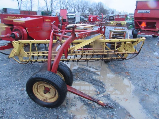 Ford New Holland 258 Hay Rake
