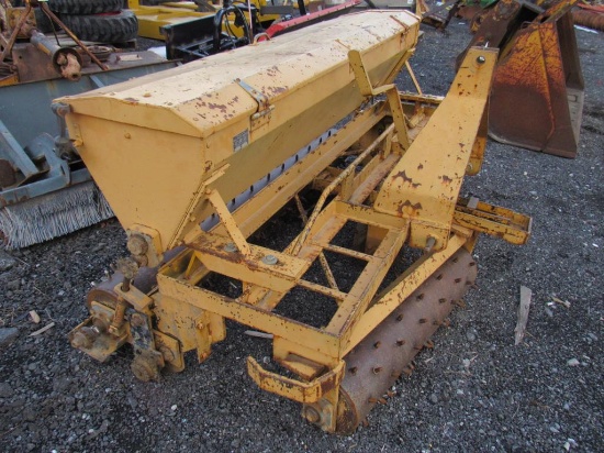 Gill SU660-72 Seeder