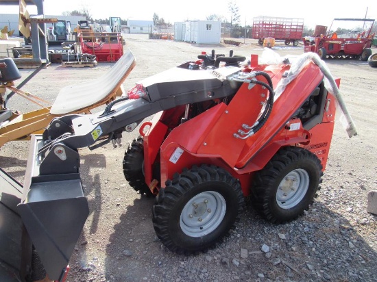 TPM Z360 Ride On Mini Skid Steer