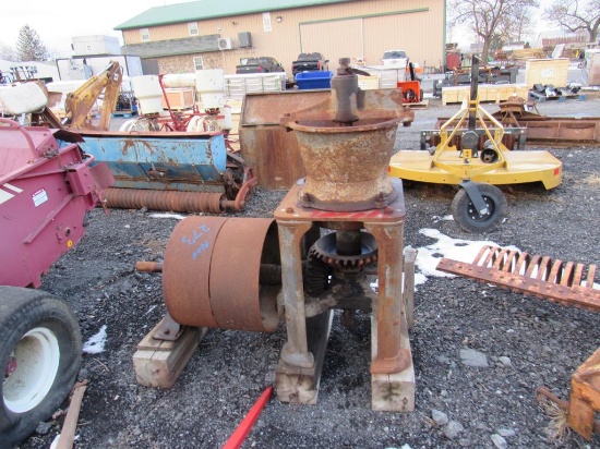 Feed Grinder