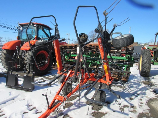 2022 Kubota TE4052T Tedder