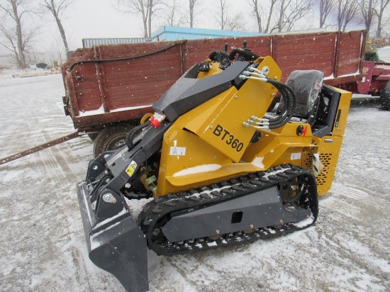 Machpro BT360 Ride On Track Loader