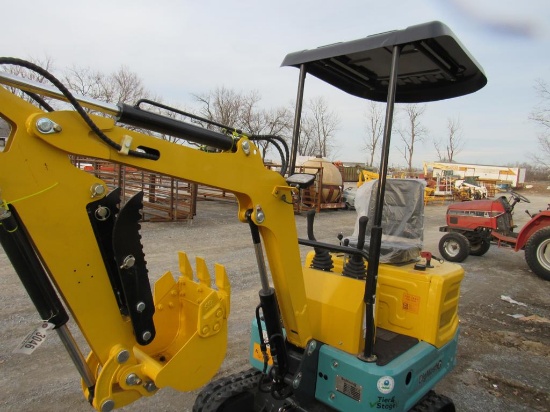 Machpro DM100 Mini Excavator