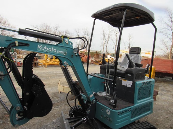 Machpro DM200 Mini Excavator